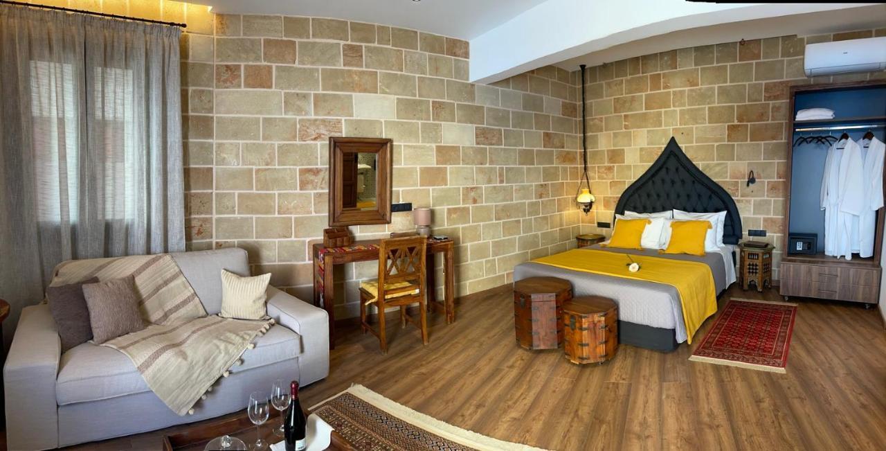 Utopia Luxury Suites - Old Town Rhodes City Bagian luar foto