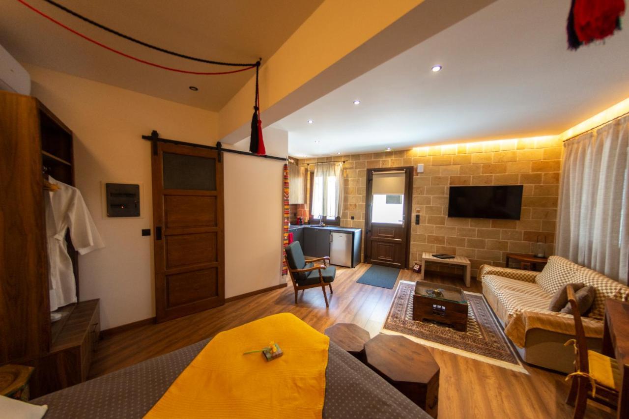 Utopia Luxury Suites - Old Town Rhodes City Bagian luar foto