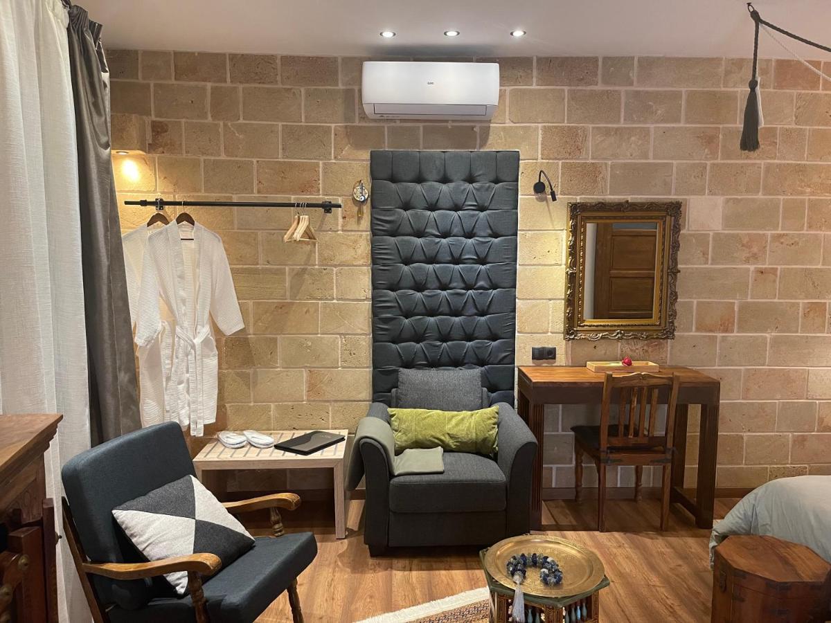 Utopia Luxury Suites - Old Town Rhodes City Bagian luar foto