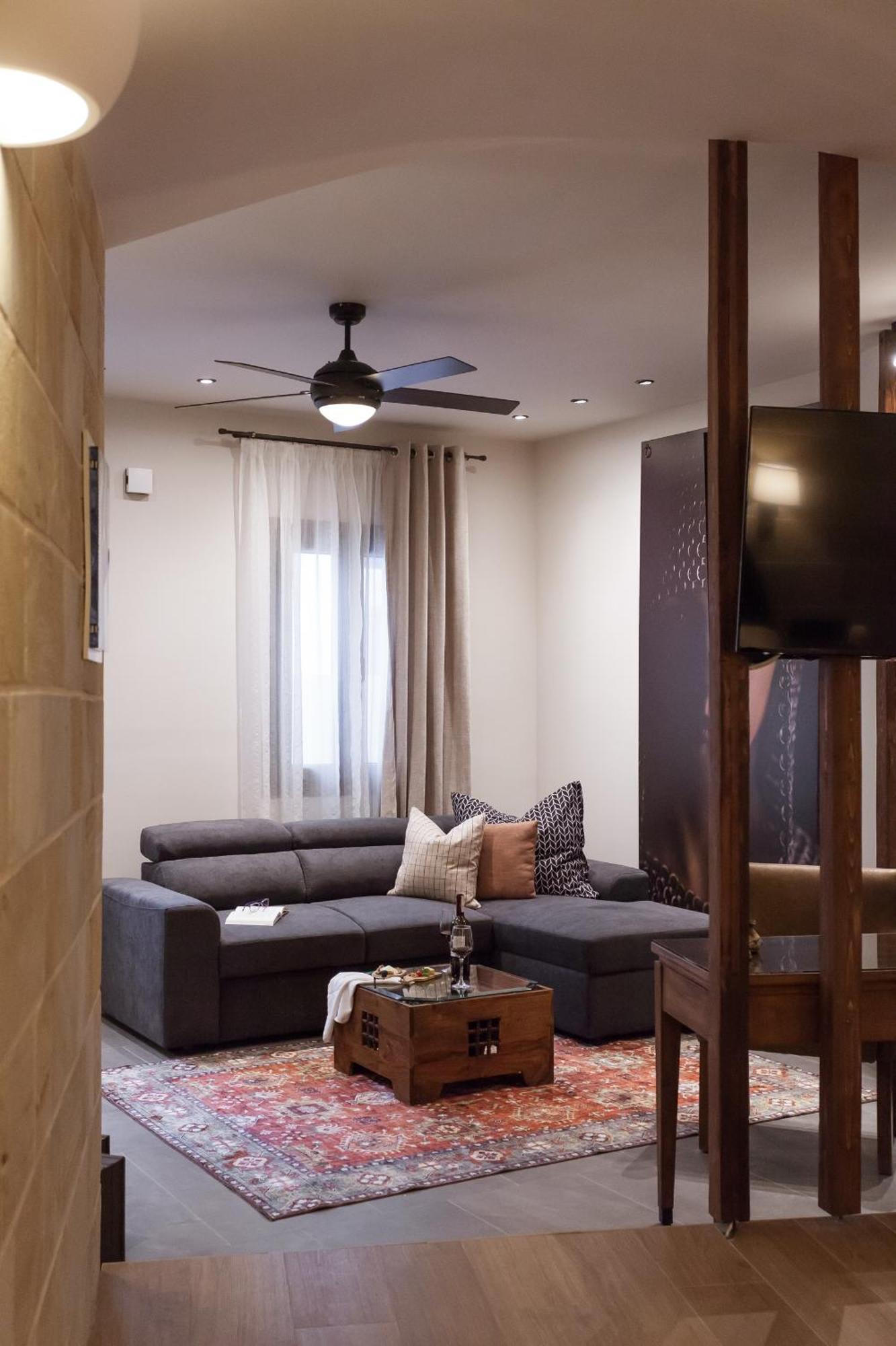 Utopia Luxury Suites - Old Town Rhodes City Bagian luar foto