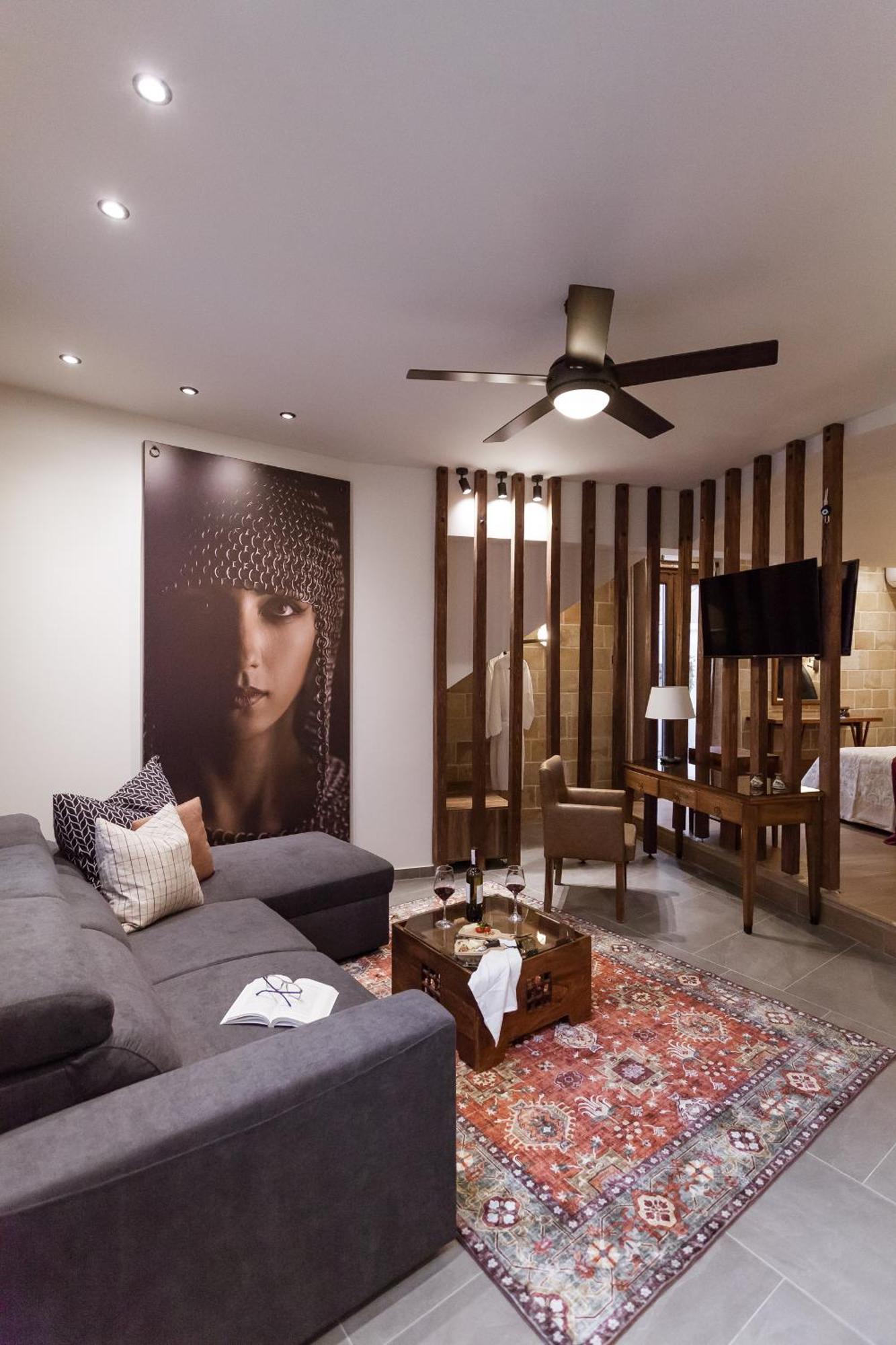 Utopia Luxury Suites - Old Town Rhodes City Bagian luar foto