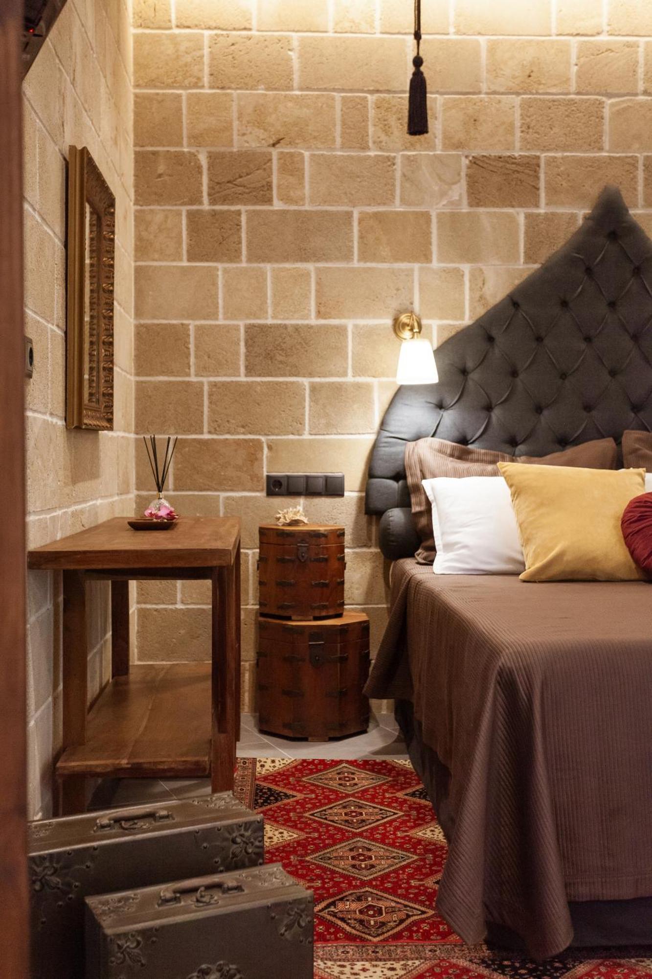 Utopia Luxury Suites - Old Town Rhodes City Bagian luar foto