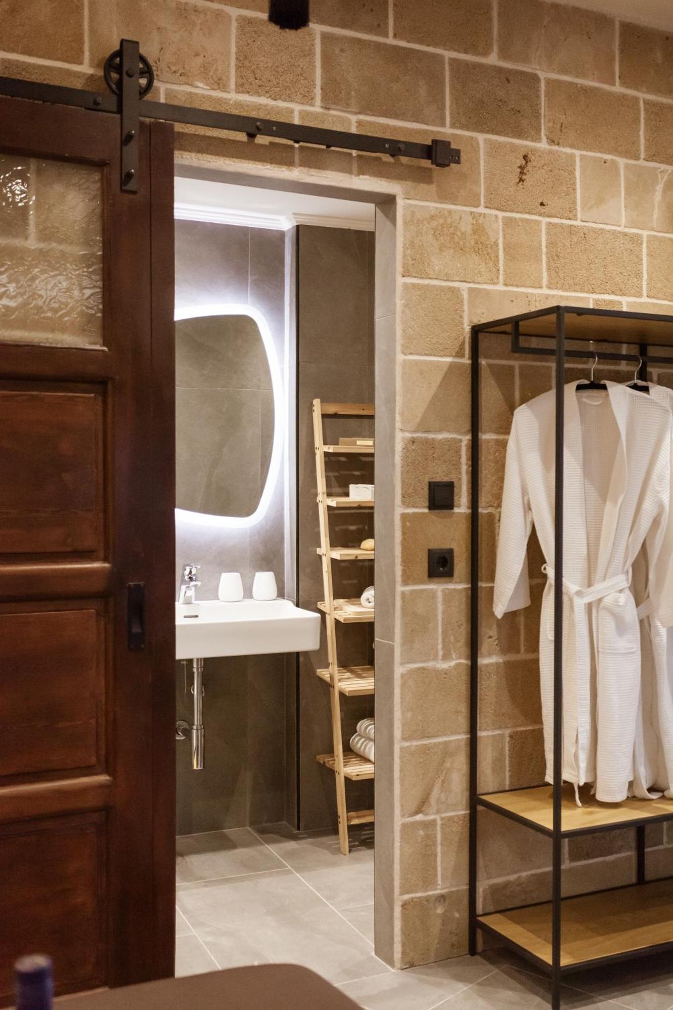 Utopia Luxury Suites - Old Town Rhodes City Bagian luar foto